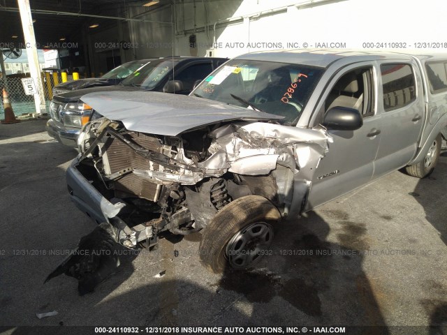 5TFJX4CN3DX028659 - 2013 TOYOTA TACOMA DOUBLE CAB 银色 照片 6
