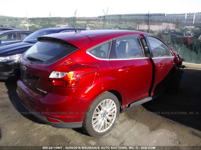 1FADP3N27DL368422 - 2013 FORD FOCUS TITANIUM RED photo 4