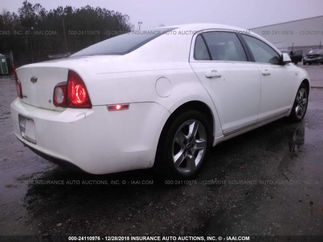 1G1ZH57B08F221829 - 2008 CHEVROLET MALIBU 1LT WHITE photo 4