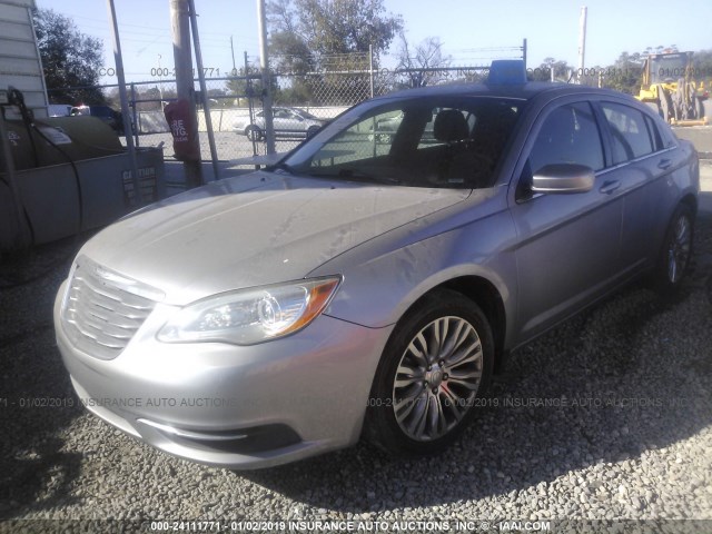 1C3CCBAB8DN670974 - 2013 CHRYSLER 200 LX SILVER photo 2