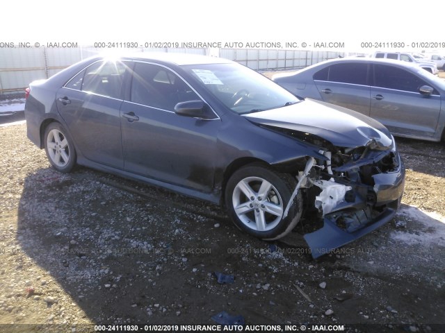4T1BF1FK1CU092833 - 2012 TOYOTA CAMRY SE/LE/XLE შავი ფოტო 1