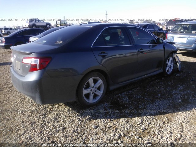 4T1BF1FK1CU092833 - 2012 TOYOTA CAMRY SE/LE/XLE შავი ფოტო 4