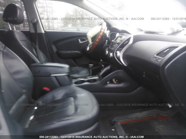 KM8JU3AC4BU129322 - 2011 HYUNDAI TUCSON GLS/LIMITED 银色 照片 5