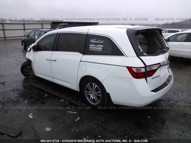 5FNRL5H64CB053858 - 2012 HONDA ODYSSEY EXL WHITE photo 3