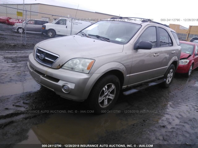 KNDJC733845241114 - 2004 KIA SORENTO EX/LX TAN photo 2