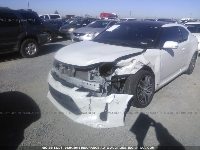 JTKJF5C73FJ011174 - 2015 TOYOTA SCION TC თეთრი ფოტო 6