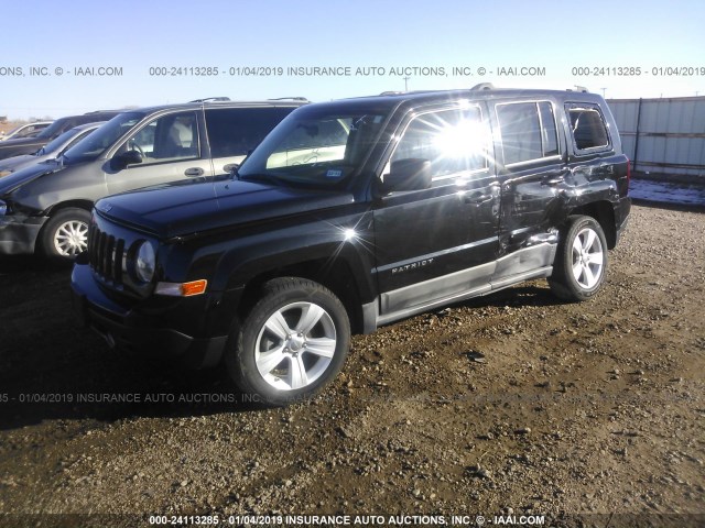 1J4NF4GB4BD122210 - 2011 JEEP PATRIOT LATITUDE BLACK photo 2