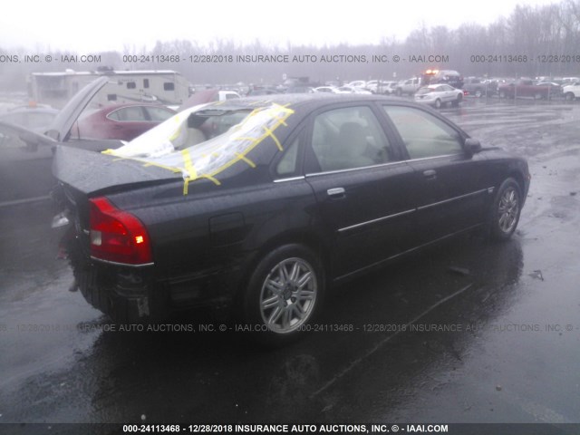 YV1TH592451402669 - 2005 VOLVO S80 2.5T BLACK photo 4