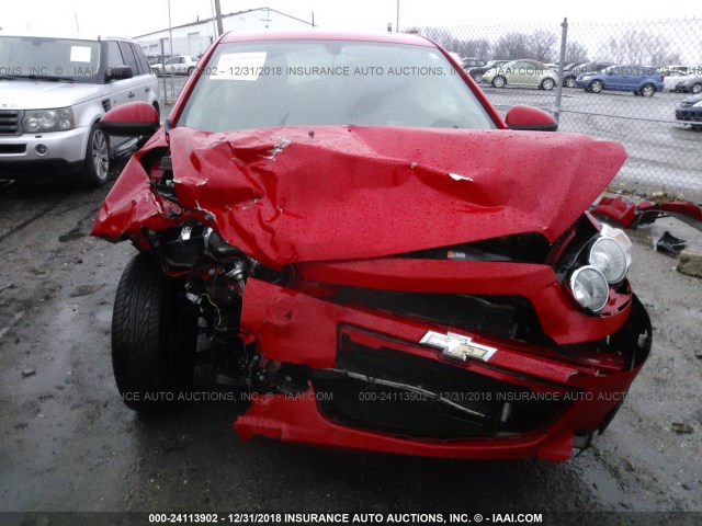 1G1JA6SH2F4183757 - 2015 CHEVROLET SONIC LS RED photo 6