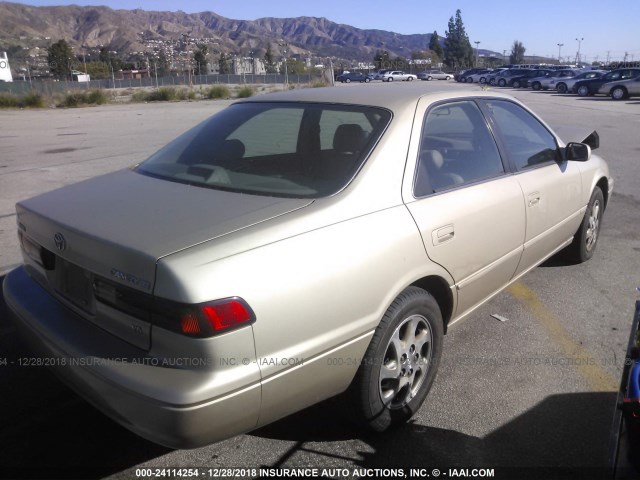 JT2BF22K1X0161851 - 1999 TOYOTA CAMRY LE/XLE Gold Foto 4