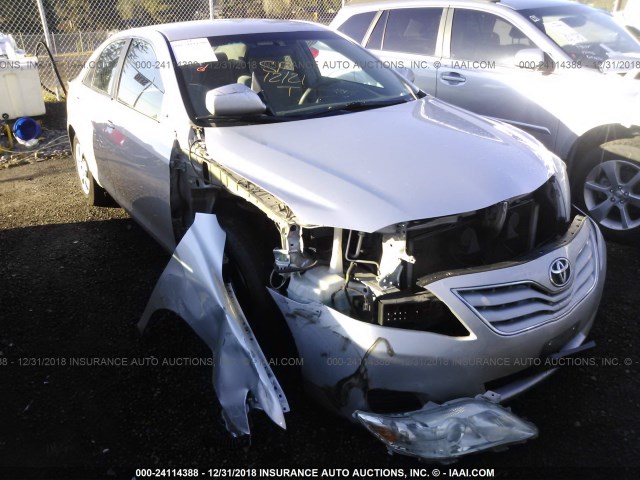 4T1BF3EK1BU747245 - 2011 TOYOTA CAMRY SE/LE/XLE 银色 照片 1