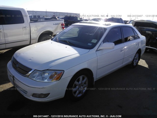 4T1BF28B22U244541 - 2002 TOYOTA AVALON XL/XLS WHITE photo 2