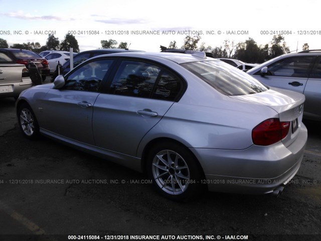 WBAPK5C52AA651412 - 2010 BMW 328 XI SULEV SILVER photo 3