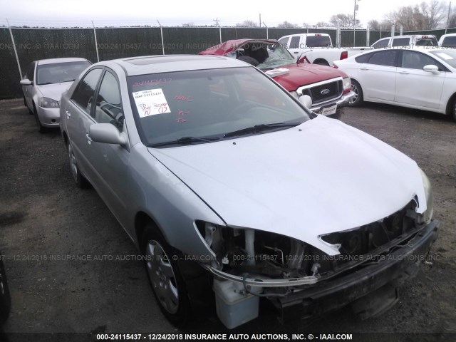 4T1BE32K54U270779 - 2004 TOYOTA CAMRY LE/XLE/SE SILVER photo 1