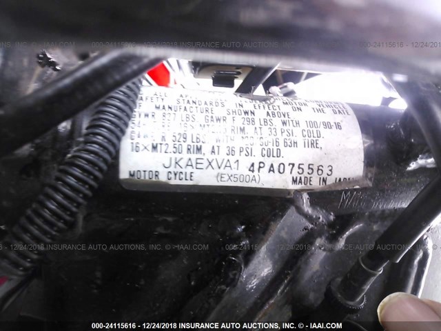 JKAEXVA14PA075563 - 1993 KAWASAKI EX500 BLACK photo 10