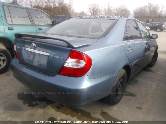 4T1BE32K43U655412 - 2003 TOYOTA CAMRY LE/XLE/SE BLUE photo 4