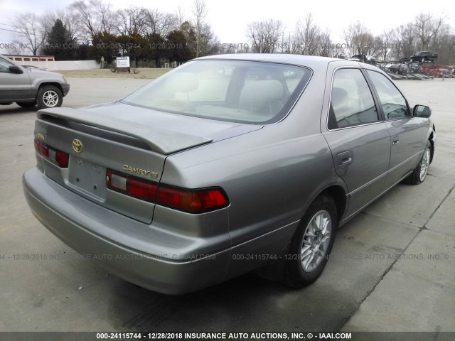 4T1BG22K3XU418436 - 1999 TOYOTA CAMRY CE/LE/XLE GOLD photo 4