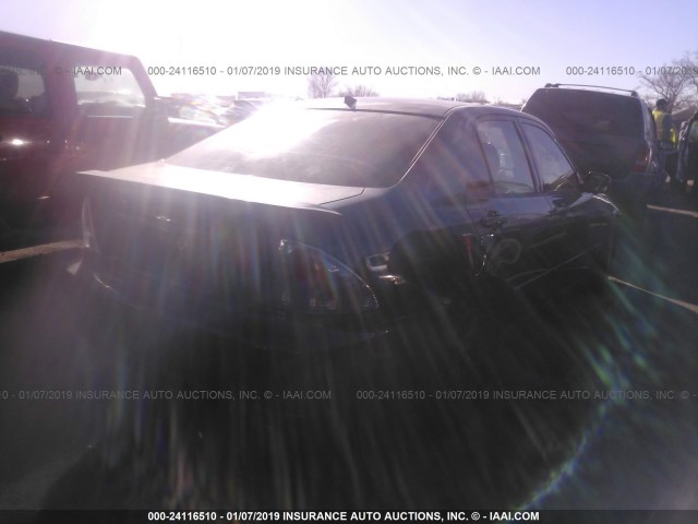 JTHBD192220055896 - 2002 LEXUS IS 300 BLACK photo 4