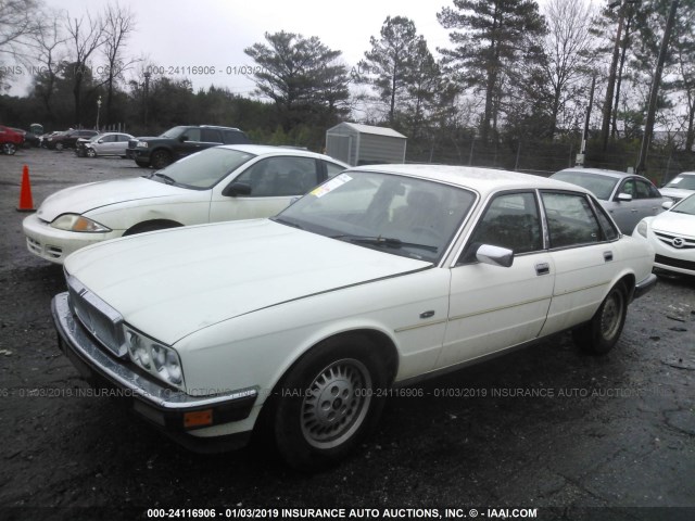 SAJFY1747LC606269 - 1990 JAGUAR XJ6 BASELINE WHITE photo 2