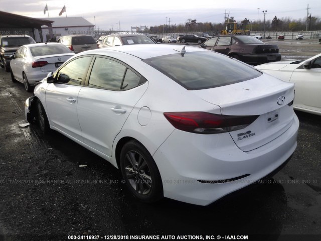 5NPD84LF4HH063702 - 2017 HYUNDAI ELANTRA SE/VALUE/LIMITED WHITE photo 3