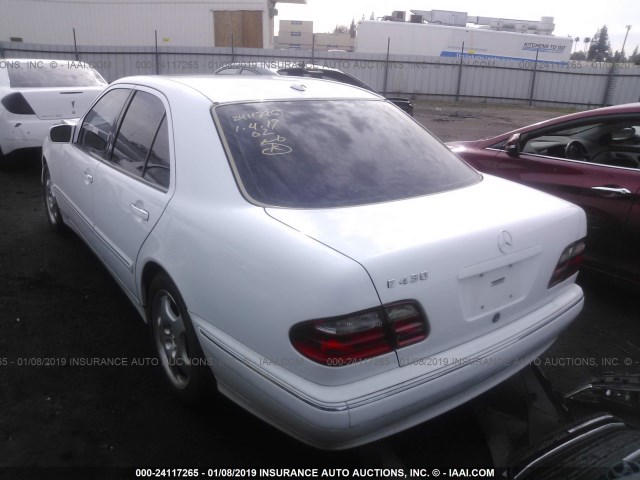 WDBJF70J3YB023257 - 2000 MERCEDES-BENZ E 430 WHITE photo 3