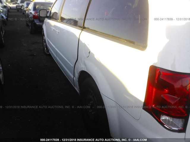 2C4RDGBG3CR139533 - 2012 DODGE GRAND CARAVAN SE WHITE photo 6