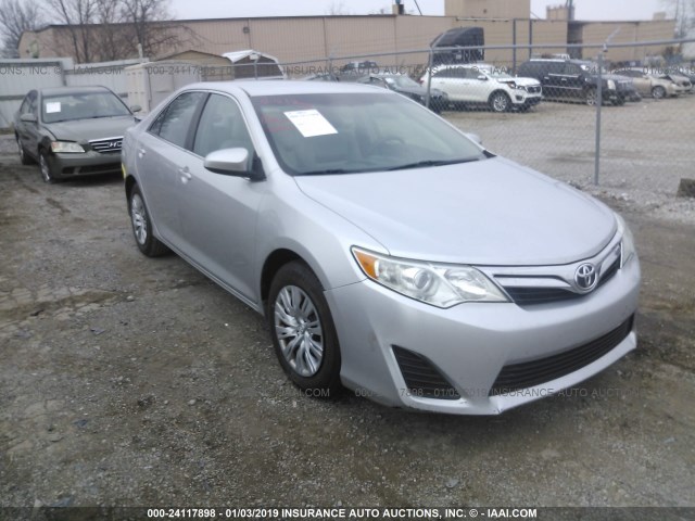 4T1BF1FK5DU272866 - 2013 TOYOTA CAMRY L/SE/LE/XLE 银色 照片 1