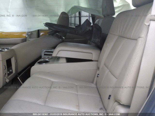 5LMJJ2H55AEJ04560 - 2010 LINCOLN NAVIGATOR Ақ фото 8