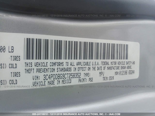 3C4PDDBG9CT258352 - 2012 DODGE JOURNEY SXT SILVER photo 9