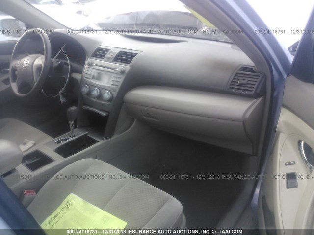 4T1BE46K28U789391 - 2008 TOYOTA CAMRY CE/LE/XLE/SE BLUE photo 5