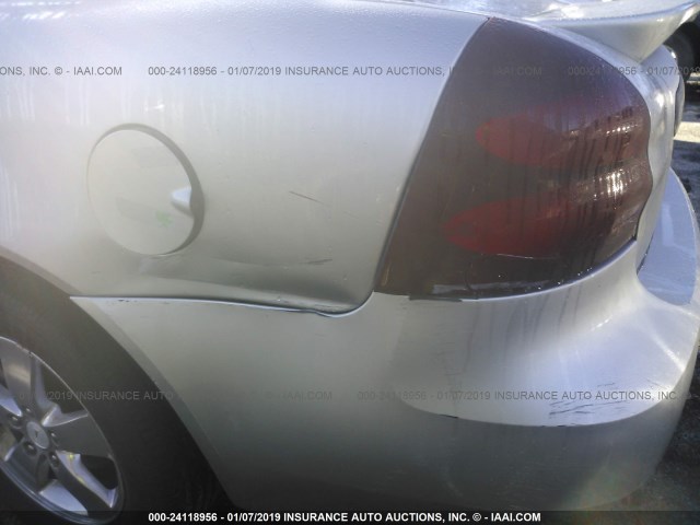 2G2WP552081111682 - 2008 PONTIAC GRAND PRIX SILVER photo 6