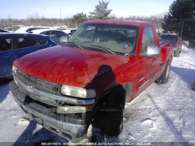 1GCEC14T21Z114635 - 2001 CHEVROLET SILVERADO C1500 RED photo 2