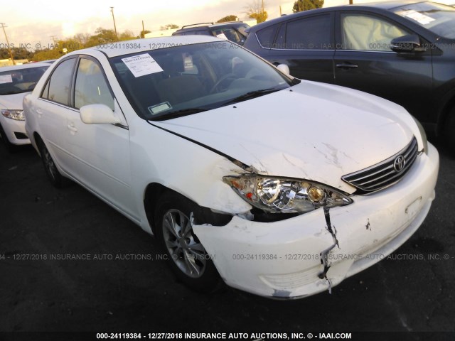 4T1BF32K36U627263 - 2006 TOYOTA CAMRY LE/XLE/SE WHITE photo 1