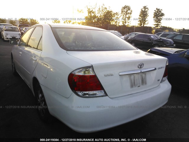 4T1BF32K36U627263 - 2006 TOYOTA CAMRY LE/XLE/SE WHITE photo 3