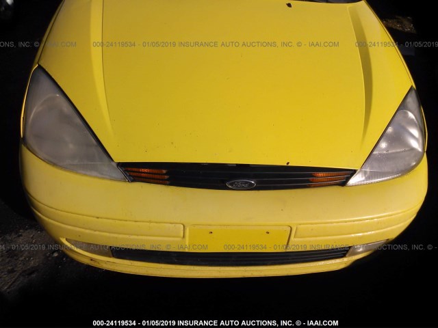 3FAFP31322R127048 - 2002 FORD FOCUS ZX3 YELLOW photo 10