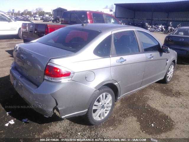 1FAHP35N28W135550 - 2008 FORD FOCUS SE/SEL/SES GRAY photo 4