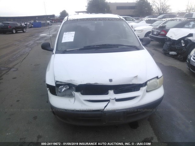 2B4GP25R4YR520794 - 2000 DODGE CARAVAN WHITE photo 6