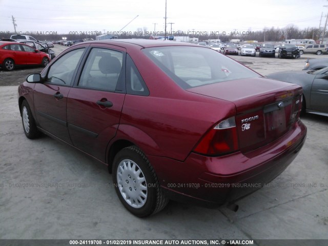 1FAFP34N15W146589 - 2005 FORD FOCUS ZX4 RED photo 3