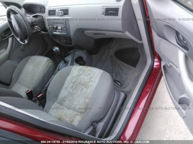 1FAFP34N15W146589 - 2005 FORD FOCUS ZX4 RED photo 5