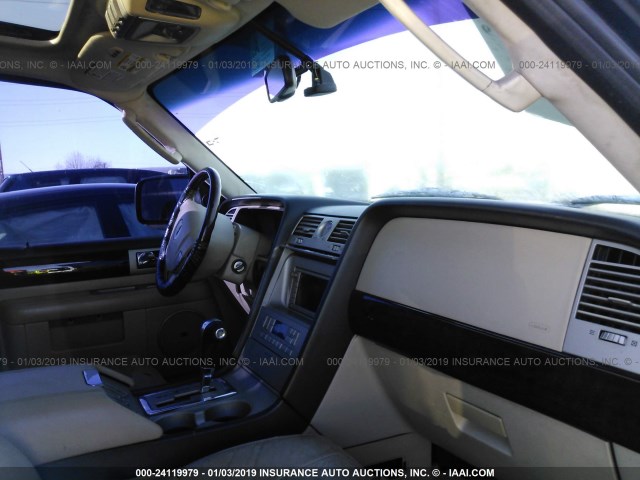 5LMFU285X6LJ06255 - 2006 LINCOLN NAVIGATOR Qara foto 5