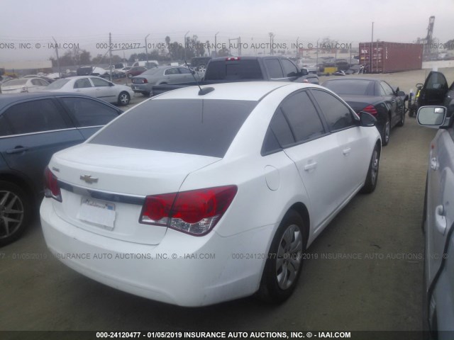 1G1PA5SG5F7261426 - 2015 CHEVROLET CRUZE LS WHITE photo 4