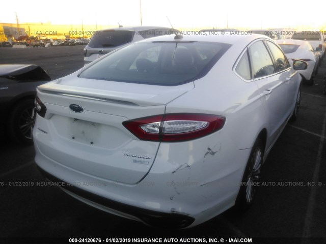 3FA6P0K93GR217561 - 2016 FORD FUSION TITANIUM WHITE photo 4