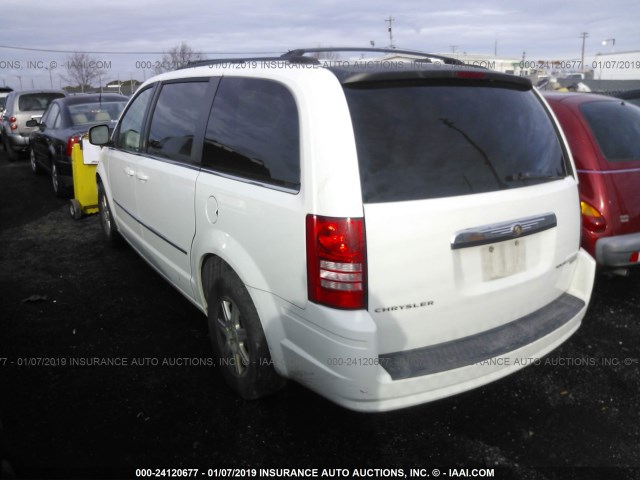 2A4RR5D13AR440843 - 2010 CHRYSLER TOWN & COUNTRY TOURING WHITE photo 3