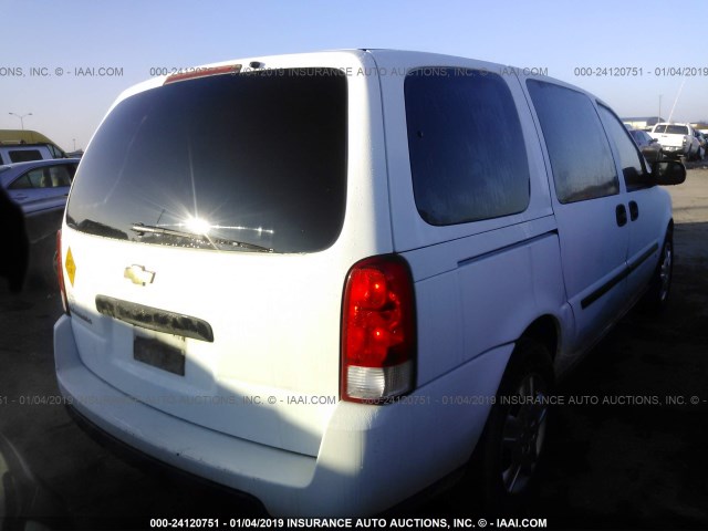 1GNDV23168D178123 - 2008 CHEVROLET UPLANDER LS WHITE photo 4