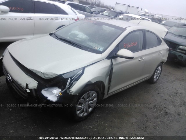 3KPC24A30JE035072 - 2018 HYUNDAI ACCENT SEL Champagne photo 2