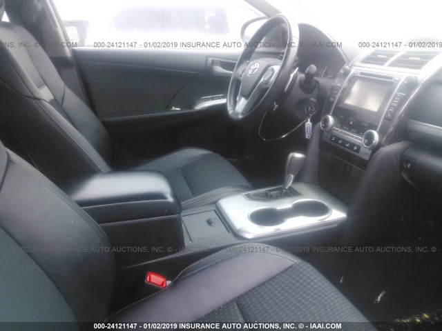 4T1BF1FK2EU787650 - 2014 TOYOTA CAMRY L/SE/LE/XLE RED photo 5