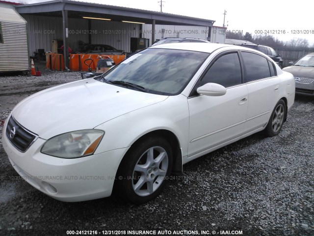 1N4BL11D72C235879 - 2002 NISSAN ALTIMA SE WHITE photo 2