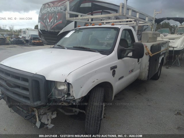 1FDWF36P65EC65865 - 2005 FORD F350 SUPER DUTY WHITE photo 2