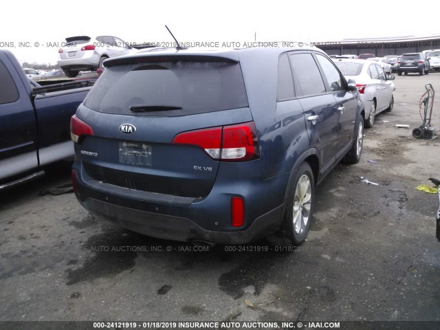 5XYKU4A75FG597682 - 2015 KIA SORENTO EX BLUE photo 4