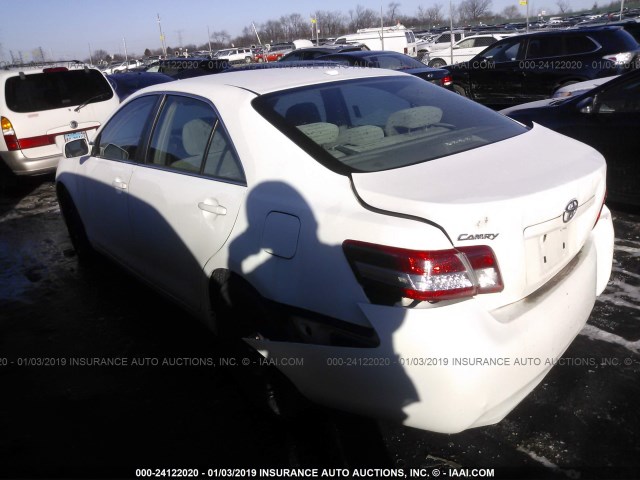 4T1BF3EK3AU556733 - 2010 TOYOTA CAMRY SE/LE/XLE 白色 照片 3